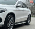 Белый Мерседес GLE-Class Coupe, объемом двигателя 4.66 л и пробегом 155 тыс. км за 41500 $, фото 10 на Automoto.ua