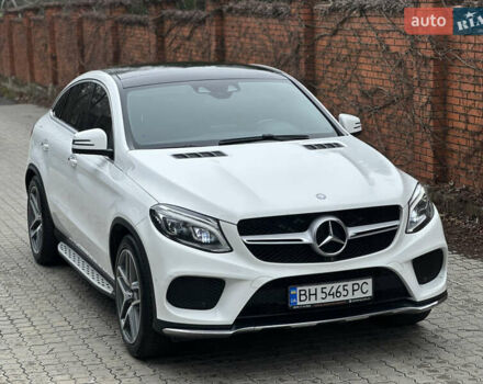 Белый Мерседес GLE-Class Coupe, объемом двигателя 4.66 л и пробегом 155 тыс. км за 41500 $, фото 19 на Automoto.ua