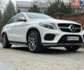 Белый Мерседес GLE-Class Coupe, объемом двигателя 4.66 л и пробегом 155 тыс. км за 41500 $, фото 72 на Automoto.ua