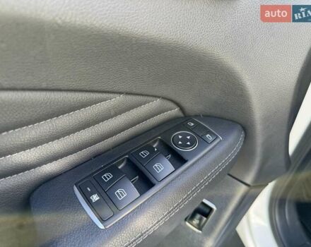 Білий Мерседес GLE-Class Coupe, об'ємом двигуна 2.99 л та пробігом 182 тис. км за 43500 $, фото 24 на Automoto.ua