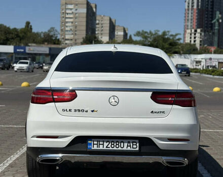 Белый Мерседес GLE-Class Coupe, объемом двигателя 2.99 л и пробегом 109 тыс. км за 43000 $, фото 5 на Automoto.ua