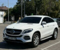 Белый Мерседес GLE-Class Coupe, объемом двигателя 2.99 л и пробегом 109 тыс. км за 43000 $, фото 1 на Automoto.ua