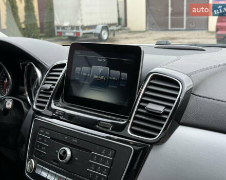 Белый Мерседес GLE-Class Coupe, объемом двигателя 2.99 л и пробегом 154 тыс. км за 42500 $, фото 37 на Automoto.ua