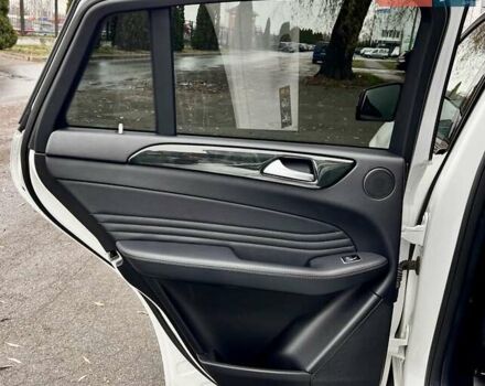 Белый Мерседес GLE-Class Coupe, объемом двигателя 2.99 л и пробегом 84 тыс. км за 47999 $, фото 25 на Automoto.ua