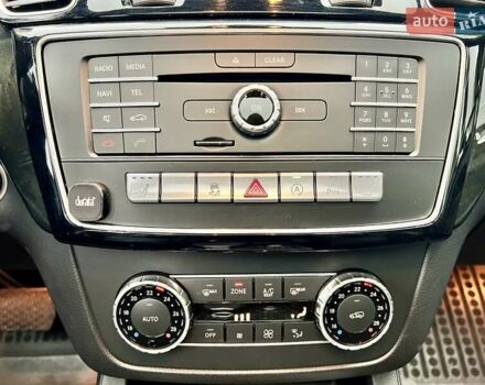 Белый Мерседес GLE-Class Coupe, объемом двигателя 2.99 л и пробегом 84 тыс. км за 47999 $, фото 31 на Automoto.ua