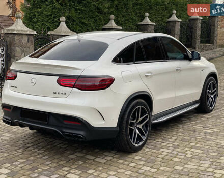 Белый Мерседес GLE-Class Coupe, объемом двигателя 3 л и пробегом 76 тыс. км за 60000 $, фото 5 на Automoto.ua