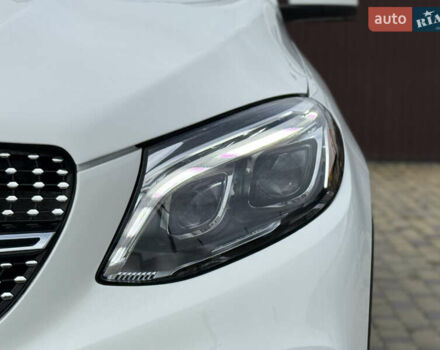 Белый Мерседес GLE-Class Coupe, объемом двигателя 3 л и пробегом 91 тыс. км за 44000 $, фото 24 на Automoto.ua