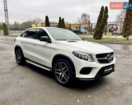 Белый Мерседес GLE-Class Coupe, объемом двигателя 2.99 л и пробегом 84 тыс. км за 47999 $, фото 8 на Automoto.ua
