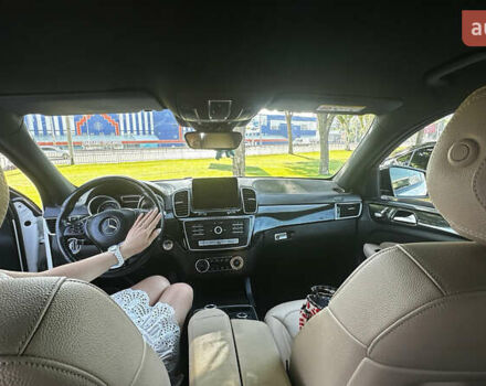 Белый Мерседес GLE-Class Coupe, объемом двигателя 3 л и пробегом 39 тыс. км за 49500 $, фото 1 на Automoto.ua