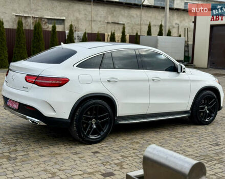 Белый Мерседес GLE-Class Coupe, объемом двигателя 3 л и пробегом 91 тыс. км за 44000 $, фото 39 на Automoto.ua