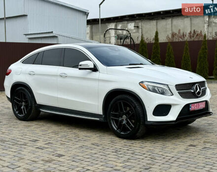Белый Мерседес GLE-Class Coupe, объемом двигателя 3 л и пробегом 91 тыс. км за 44000 $, фото 6 на Automoto.ua
