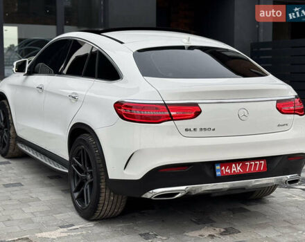 Белый Мерседес GLE-Class Coupe, объемом двигателя 2.99 л и пробегом 154 тыс. км за 42500 $, фото 12 на Automoto.ua
