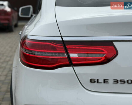 Белый Мерседес GLE-Class Coupe, объемом двигателя 3 л и пробегом 91 тыс. км за 44000 $, фото 45 на Automoto.ua