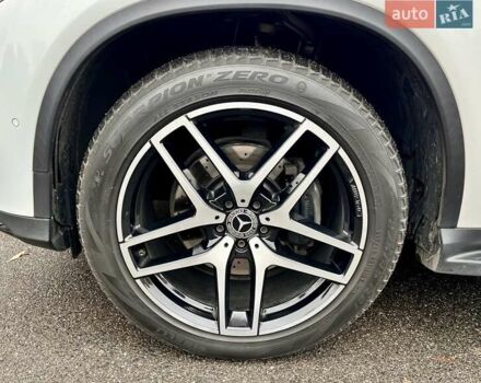 Белый Мерседес GLE-Class Coupe, объемом двигателя 2.99 л и пробегом 84 тыс. км за 47999 $, фото 15 на Automoto.ua