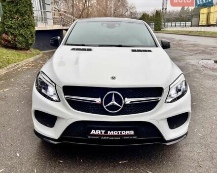 Белый Мерседес GLE-Class Coupe, объемом двигателя 2.99 л и пробегом 84 тыс. км за 47999 $, фото 7 на Automoto.ua