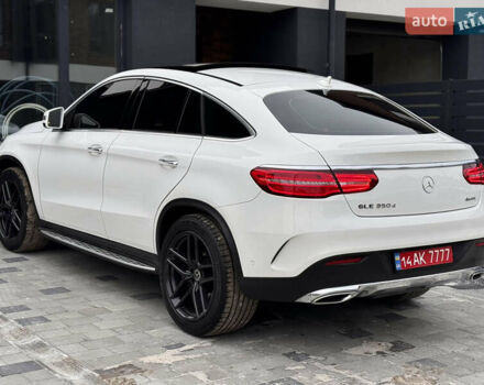 Белый Мерседес GLE-Class Coupe, объемом двигателя 2.99 л и пробегом 154 тыс. км за 42500 $, фото 11 на Automoto.ua