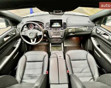 Белый Мерседес GLE-Class Coupe, объемом двигателя 2.99 л и пробегом 84 тыс. км за 47999 $, фото 29 на Automoto.ua