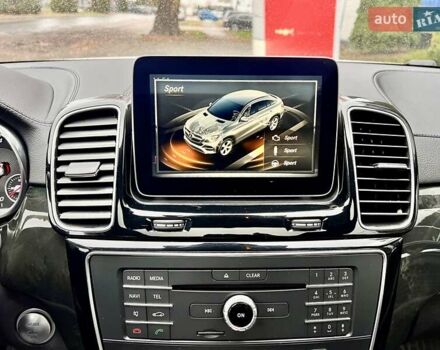 Белый Мерседес GLE-Class Coupe, объемом двигателя 2.99 л и пробегом 84 тыс. км за 47999 $, фото 40 на Automoto.ua