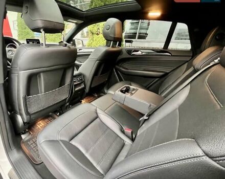 Белый Мерседес GLE-Class Coupe, объемом двигателя 2.99 л и пробегом 84 тыс. км за 47999 $, фото 26 на Automoto.ua