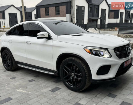Белый Мерседес GLE-Class Coupe, объемом двигателя 2.99 л и пробегом 154 тыс. км за 42500 $, фото 16 на Automoto.ua