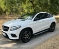 Белый Мерседес GLE-Class Coupe, объемом двигателя 3 л и пробегом 140 тыс. км за 46999 $, фото 1 на Automoto.ua