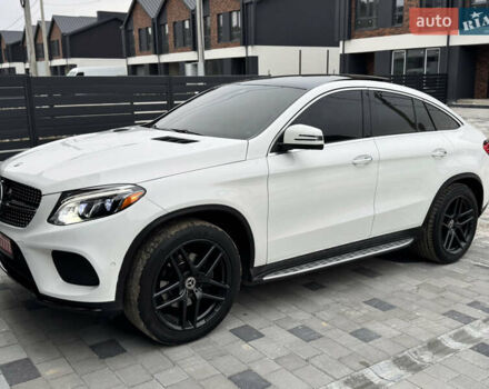 Белый Мерседес GLE-Class Coupe, объемом двигателя 2.99 л и пробегом 154 тыс. км за 42500 $, фото 14 на Automoto.ua