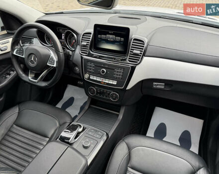 Белый Мерседес GLE-Class Coupe, объемом двигателя 2.99 л и пробегом 154 тыс. км за 42500 $, фото 34 на Automoto.ua