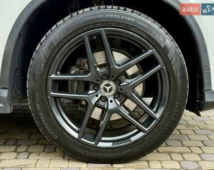 Белый Мерседес GLE-Class Coupe, объемом двигателя 3 л и пробегом 91 тыс. км за 44000 $, фото 16 на Automoto.ua