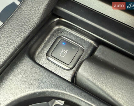 Белый Мерседес GLE-Class Coupe, объемом двигателя 3 л и пробегом 91 тыс. км за 44000 $, фото 101 на Automoto.ua