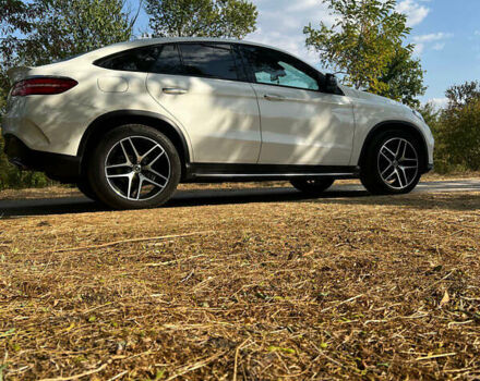 Белый Мерседес GLE-Class Coupe, объемом двигателя 3 л и пробегом 140 тыс. км за 46999 $, фото 12 на Automoto.ua