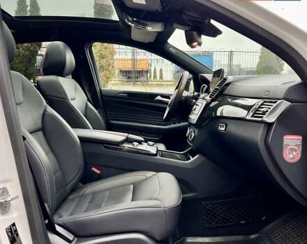 Белый Мерседес GLE-Class Coupe, объемом двигателя 2.99 л и пробегом 84 тыс. км за 47999 $, фото 49 на Automoto.ua