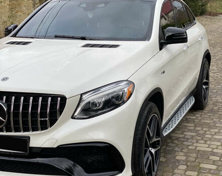 Белый Мерседес GLE-Class Coupe, объемом двигателя 3 л и пробегом 76 тыс. км за 60000 $, фото 2 на Automoto.ua