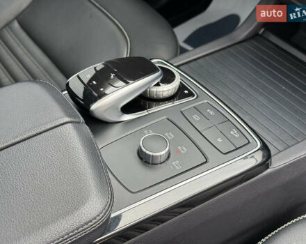 Белый Мерседес GLE-Class Coupe, объемом двигателя 2.99 л и пробегом 154 тыс. км за 42500 $, фото 40 на Automoto.ua