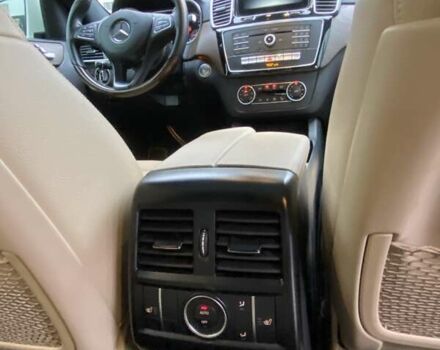 Білий Мерседес GLE-Class Coupe, об'ємом двигуна 3 л та пробігом 41 тис. км за 42550 $, фото 27 на Automoto.ua