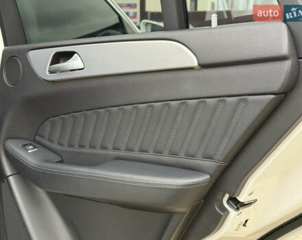 Белый Мерседес GLE-Class Coupe, объемом двигателя 3 л и пробегом 91 тыс. км за 44000 $, фото 89 на Automoto.ua