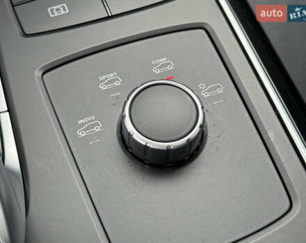 Белый Мерседес GLE-Class Coupe, объемом двигателя 3 л и пробегом 91 тыс. км за 44000 $, фото 76 на Automoto.ua