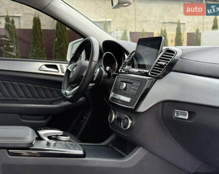 Белый Мерседес GLE-Class Coupe, объемом двигателя 2.99 л и пробегом 154 тыс. км за 42500 $, фото 36 на Automoto.ua