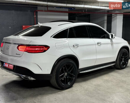 Белый Мерседес GLE-Class Coupe, объемом двигателя 2.99 л и пробегом 154 тыс. км за 42500 $, фото 3 на Automoto.ua