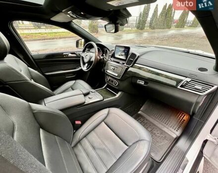 Белый Мерседес GLE-Class Coupe, объемом двигателя 2.99 л и пробегом 84 тыс. км за 47999 $, фото 48 на Automoto.ua