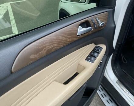 Білий Мерседес GLE-Class Coupe, об'ємом двигуна 3 л та пробігом 41 тис. км за 42550 $, фото 20 на Automoto.ua