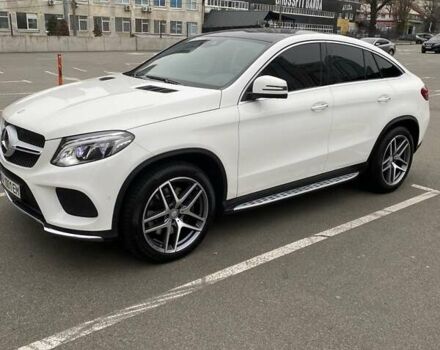 Білий Мерседес GLE-Class Coupe, об'ємом двигуна 3 л та пробігом 41 тис. км за 42550 $, фото 9 на Automoto.ua