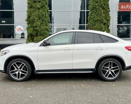 Белый Мерседес GLE-Class Coupe, объемом двигателя 2.99 л и пробегом 84 тыс. км за 47999 $, фото 1 на Automoto.ua