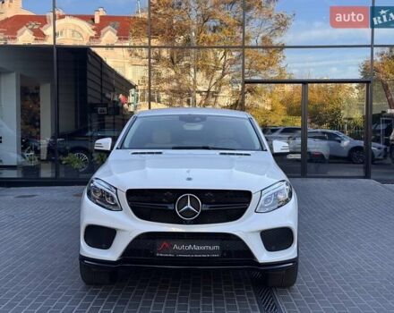 Білий Мерседес GLE-Class Coupe, об'ємом двигуна 3 л та пробігом 68 тис. км за 47900 $, фото 1 на Automoto.ua