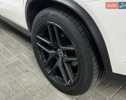 Белый Мерседес GLE-Class Coupe, объемом двигателя 2.99 л и пробегом 124 тыс. км за 47900 $, фото 17 на Automoto.ua