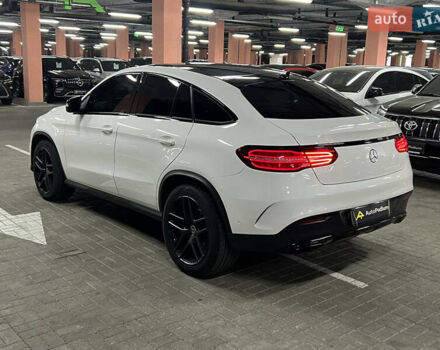 Белый Мерседес GLE-Class Coupe, объемом двигателя 2.99 л и пробегом 124 тыс. км за 47900 $, фото 12 на Automoto.ua