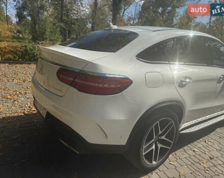 Белый Мерседес GLE-Class Coupe, объемом двигателя 3 л и пробегом 154 тыс. км за 40500 $, фото 6 на Automoto.ua