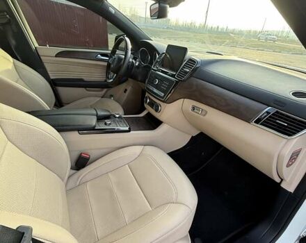 Белый Мерседес GLE-Class Coupe, объемом двигателя 3 л и пробегом 58 тыс. км за 47500 $, фото 13 на Automoto.ua