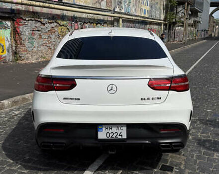 Белый Мерседес GLE-Class Coupe, объемом двигателя 5.46 л и пробегом 90 тыс. км за 89900 $, фото 3 на Automoto.ua