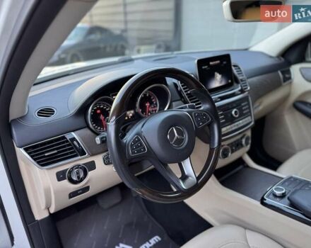 Білий Мерседес GLE-Class Coupe, об'ємом двигуна 3 л та пробігом 68 тис. км за 47900 $, фото 15 на Automoto.ua