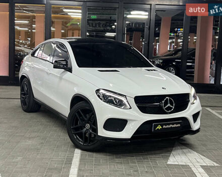 Белый Мерседес GLE-Class Coupe, объемом двигателя 2.99 л и пробегом 124 тыс. км за 47900 $, фото 1 на Automoto.ua